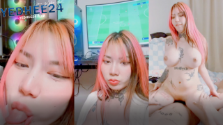 คลิปหลุด Onlyfans irenkampong1 น้องไอริน สาวนมใหญ่จับแฟนเย็ดตอนเล่นเกม Onlyfans ขาวสักลายหุ่นแน่นๆ น่าเย็ดโครต ดูดควยผัวแล้วจับด๊อกกี้เย็ดท่าหมา แหกหีตำเย็ดกันรัวๆ ขึ้นขย่มควยเจอซอยหีจนน้ำว่าวพุ่ง